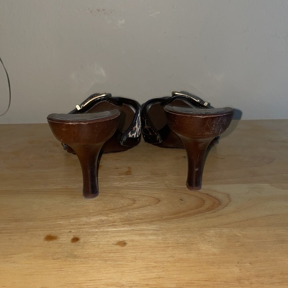 COPY - Guess heels. Color: Brown with leopard print. Size: 9. - Picture 3 of 6